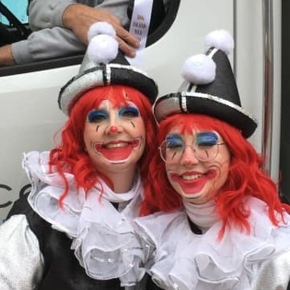 Meet your Posher, Karen - Picture 1 of 1